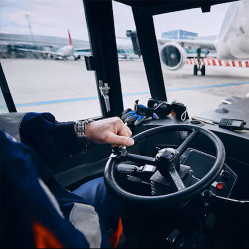 Dubai airport pick up and airport drop off service for seamless travel